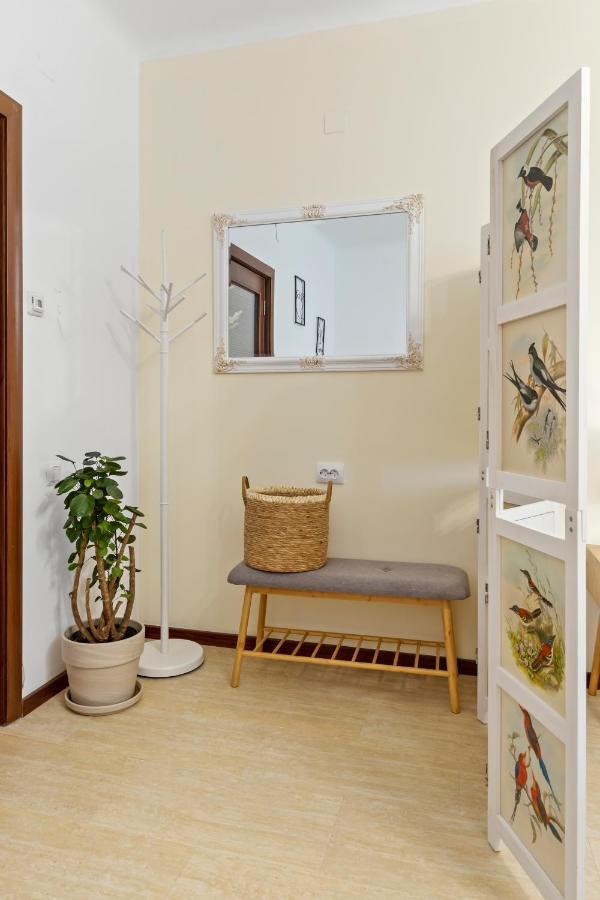 Upscale Studio, Walking Distance From The Old Town Bucharest Exterior photo